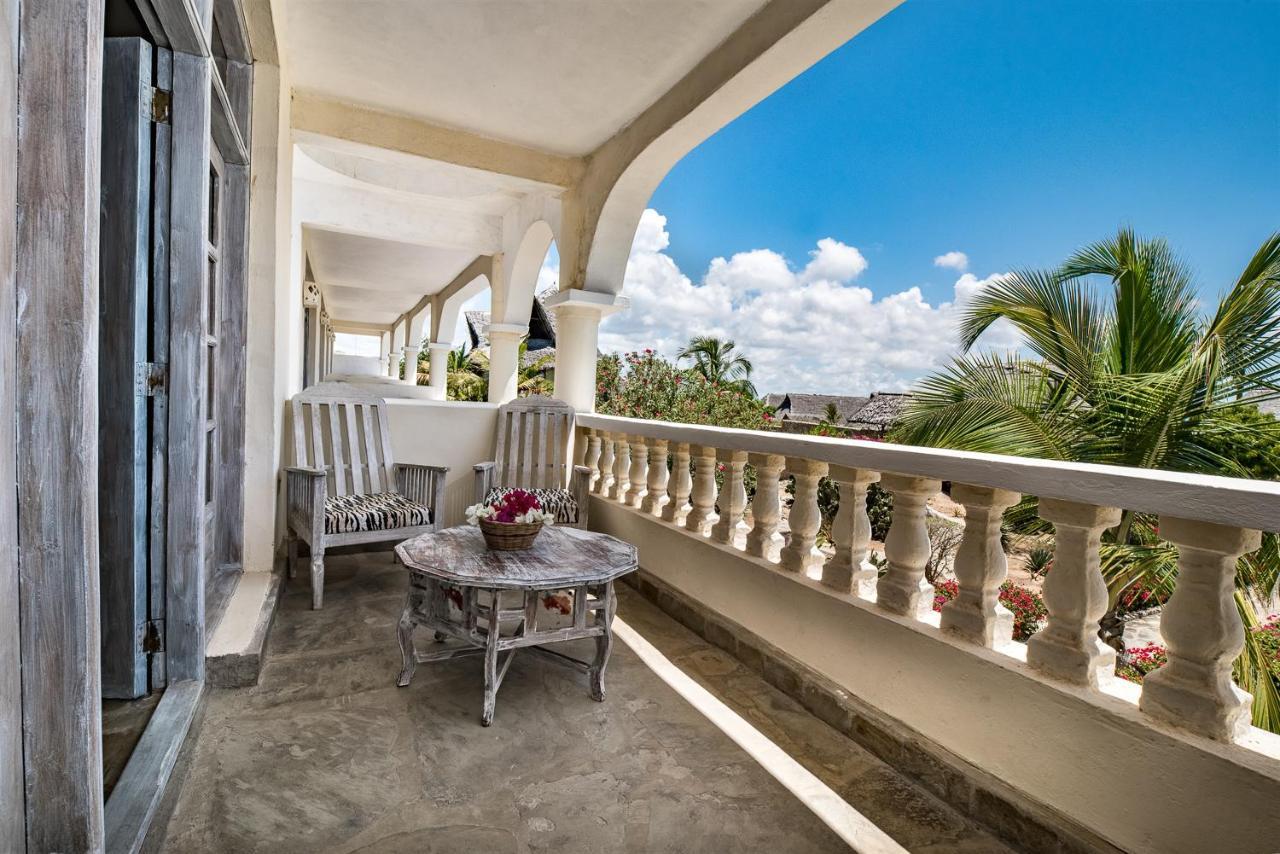Jacaranda Beach Resort Watamu Exterior foto