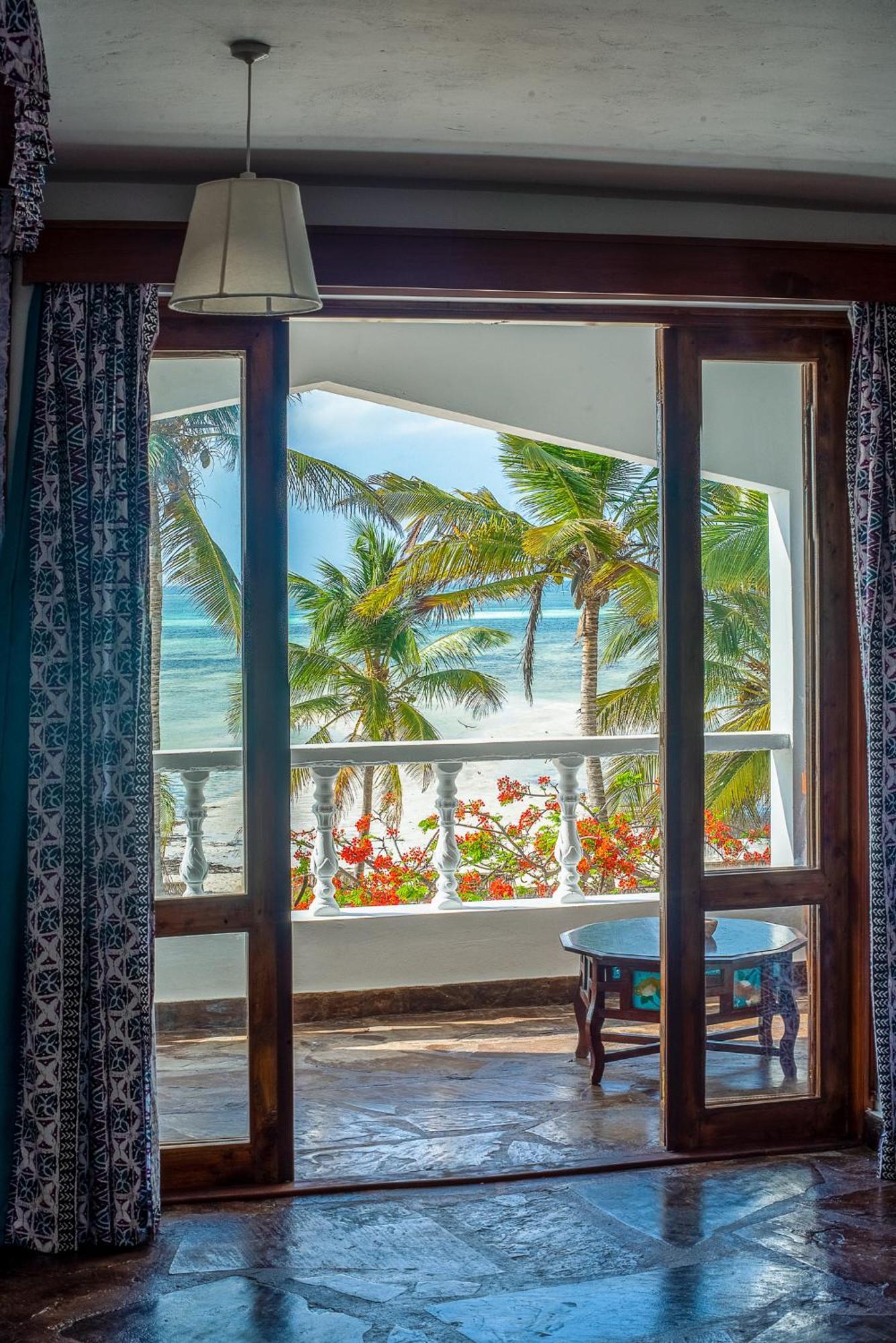 Jacaranda Beach Resort Watamu Exterior foto